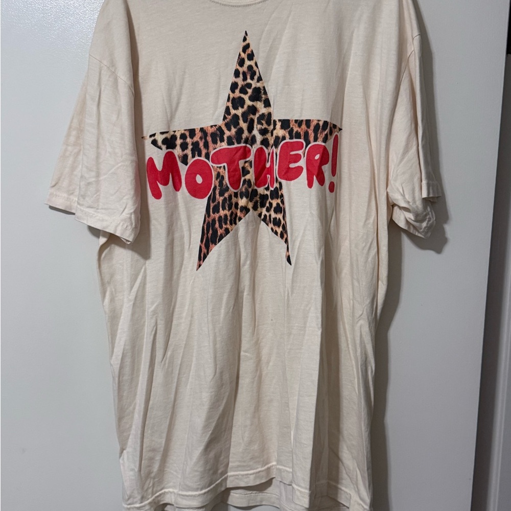 Cream Short Sleeve Tee with Leopard Star and Red 'MOTHER!' Print
